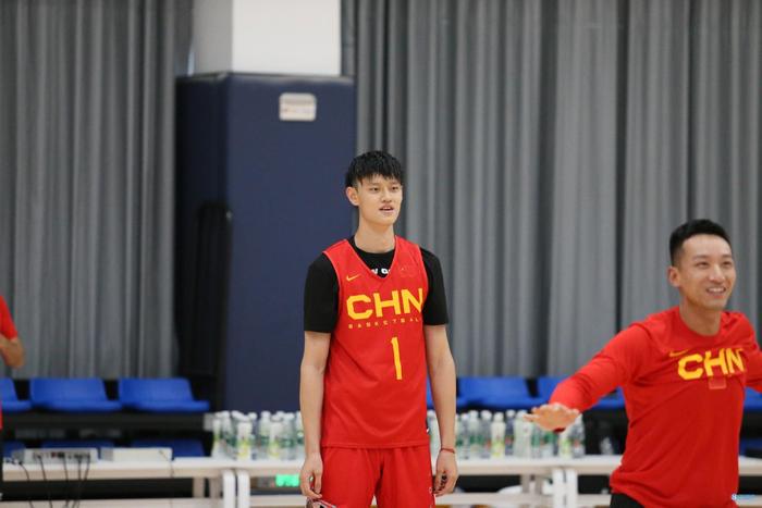 为什么友谊赛是篮球训练的重要组成部分?_1